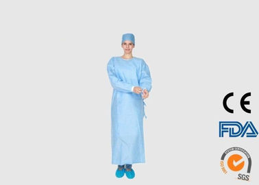 Çin Doktorlar / Ziyaretçiler İçin Sıvıya Dayanıklı Tek Kullanımlık Cerrahi Önlük Hafif Fabrika